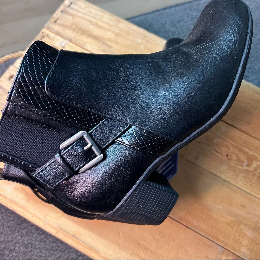 NWT Croft and Barrow Black boots with Ortholite 6 1/2 Wide - Picture 7 of 8